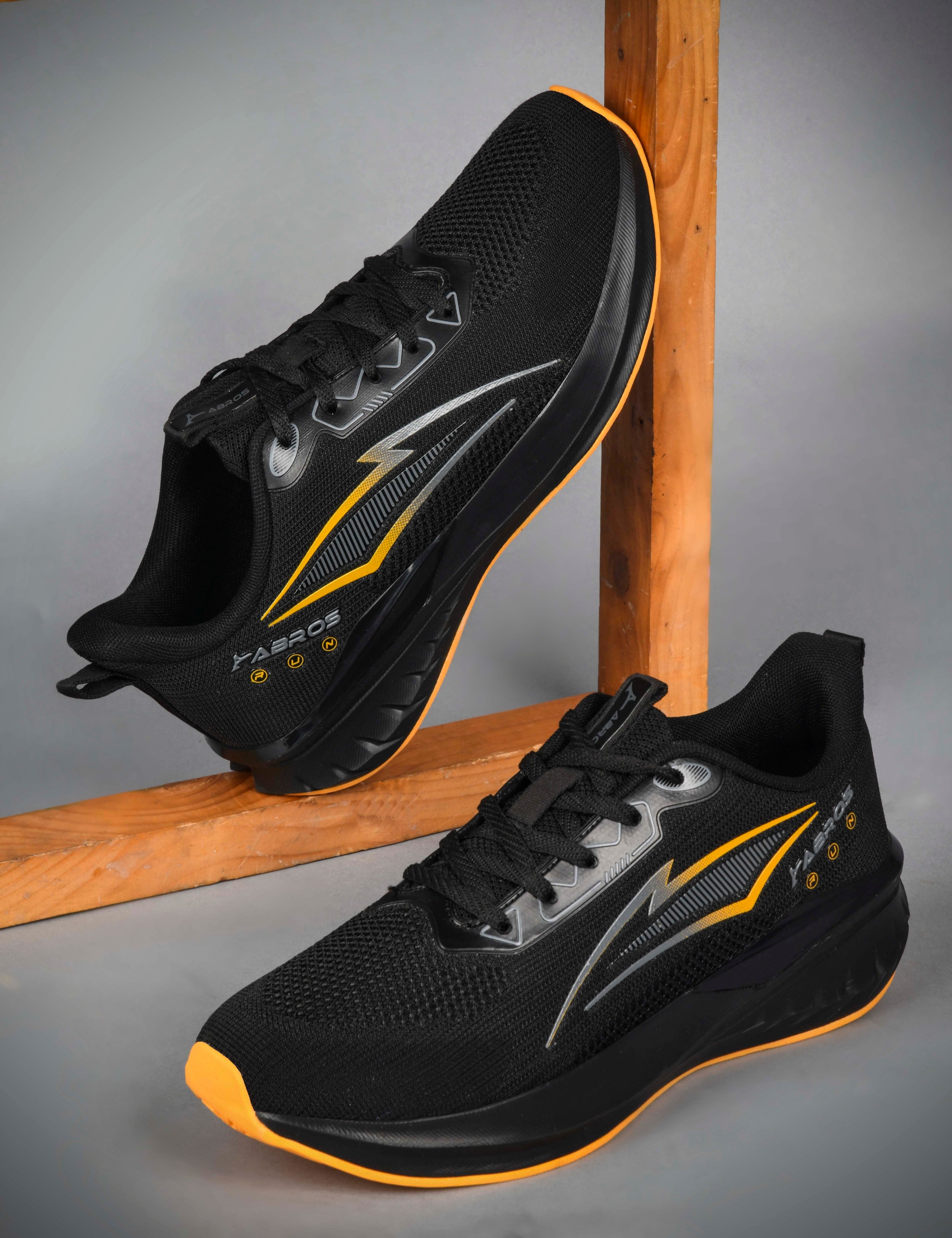 LOUIS Sports Shoes For Men