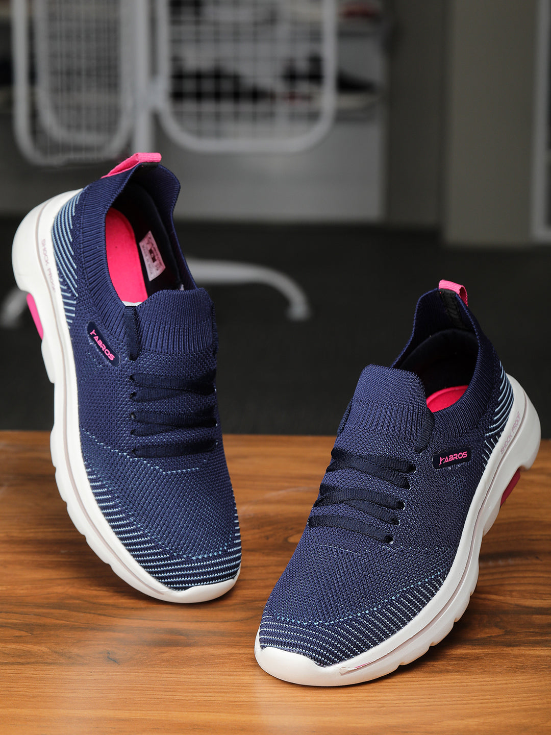 LOKKY Sports Shoes For Women