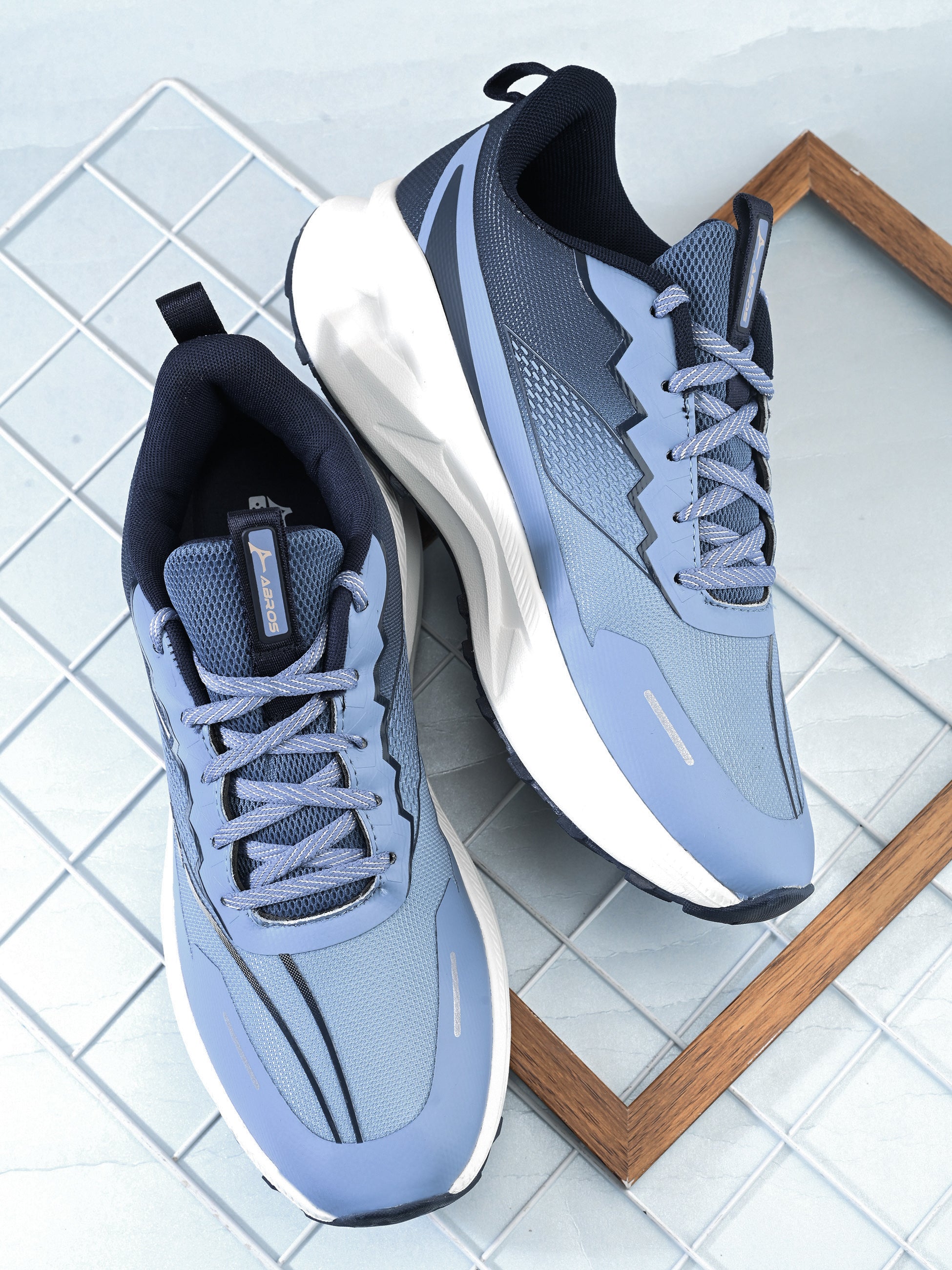 LUNO Sports Shoes For Men
