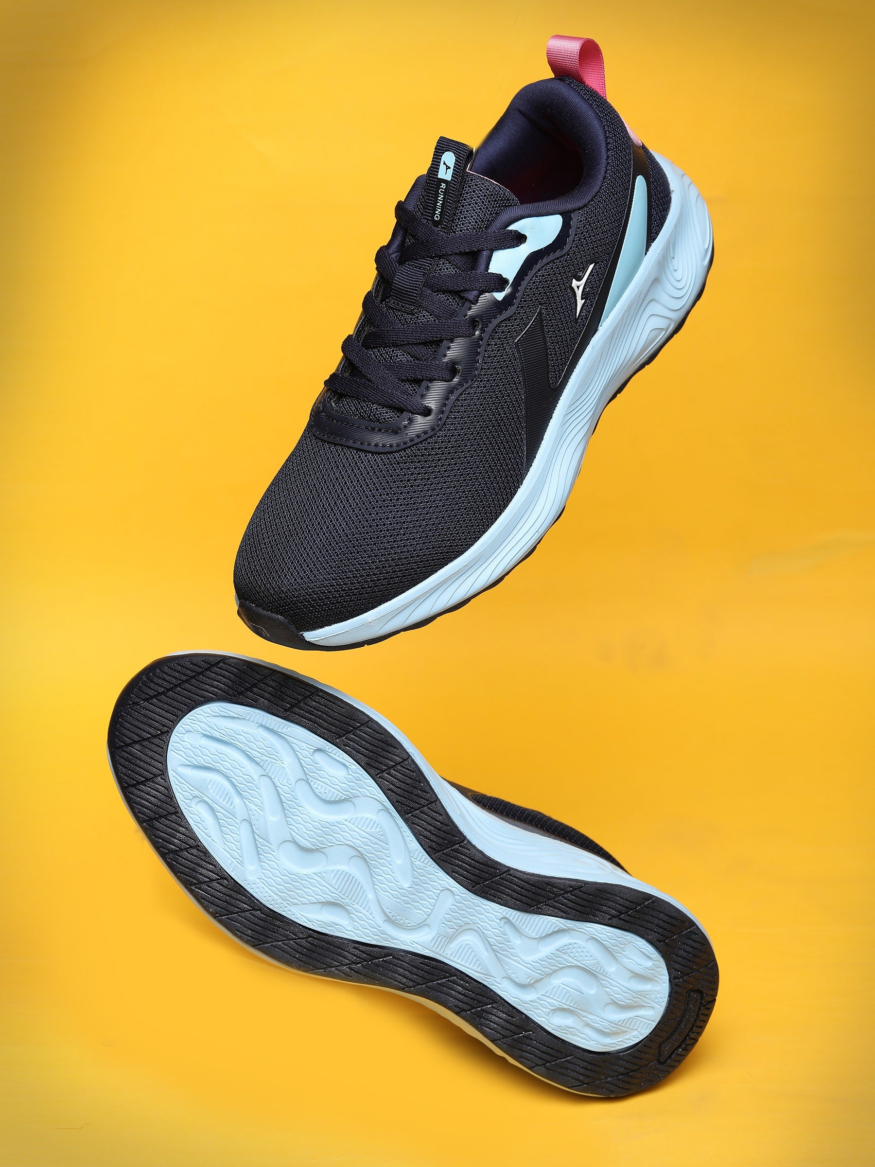 SUZIE Sports Shoes For Women