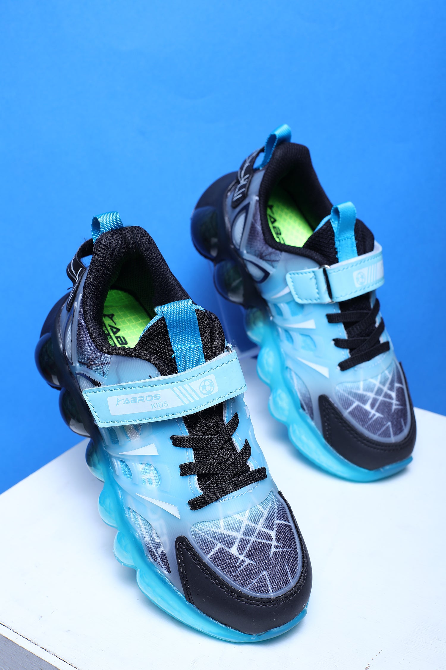 BISMARCK LED Sports Shoes For Kids