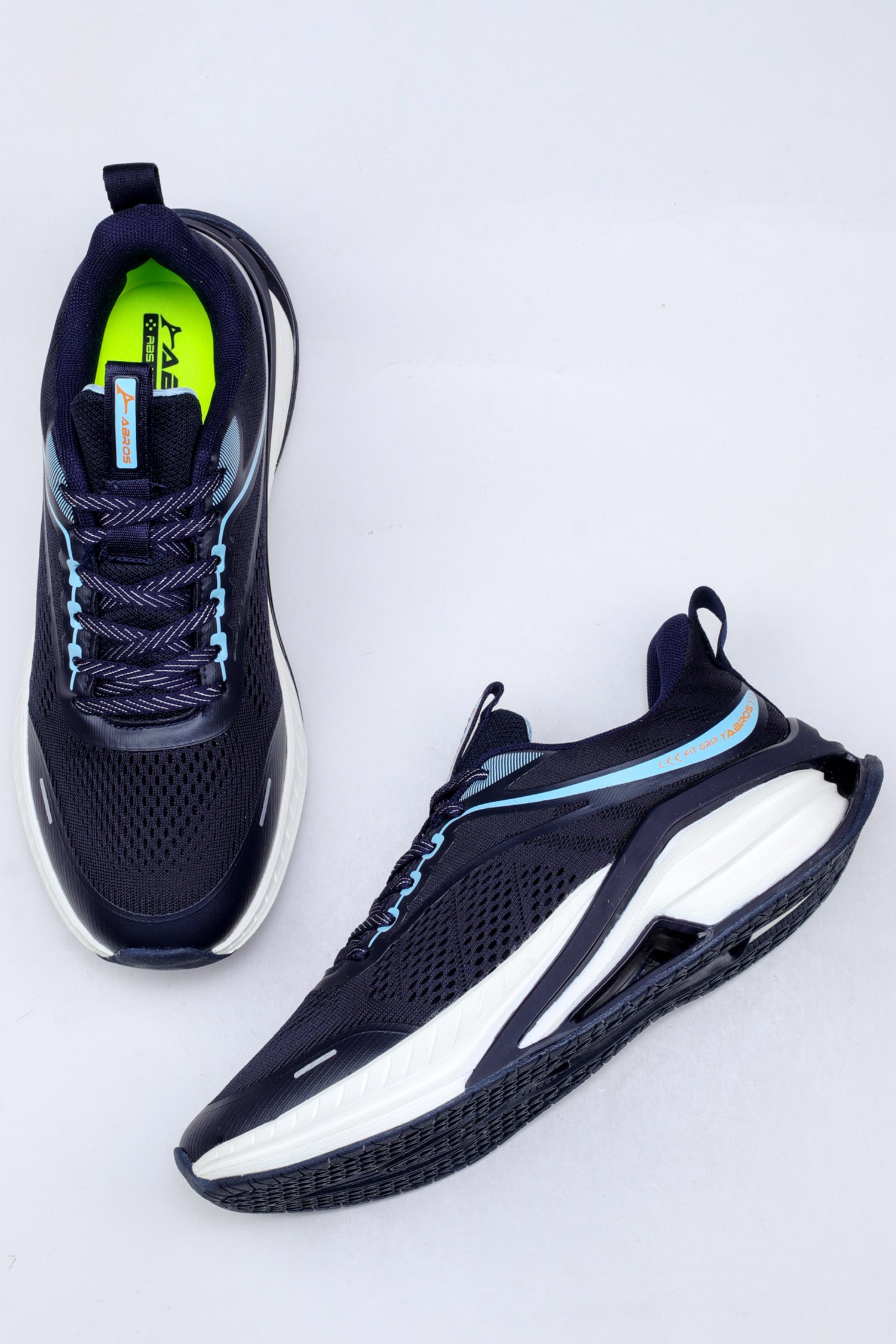 SYRO Sports Shoes For Men