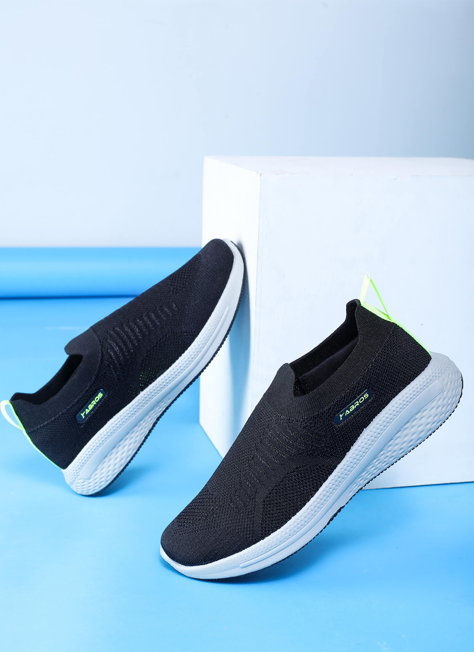 Elio-Dm Walking Shoes For Men