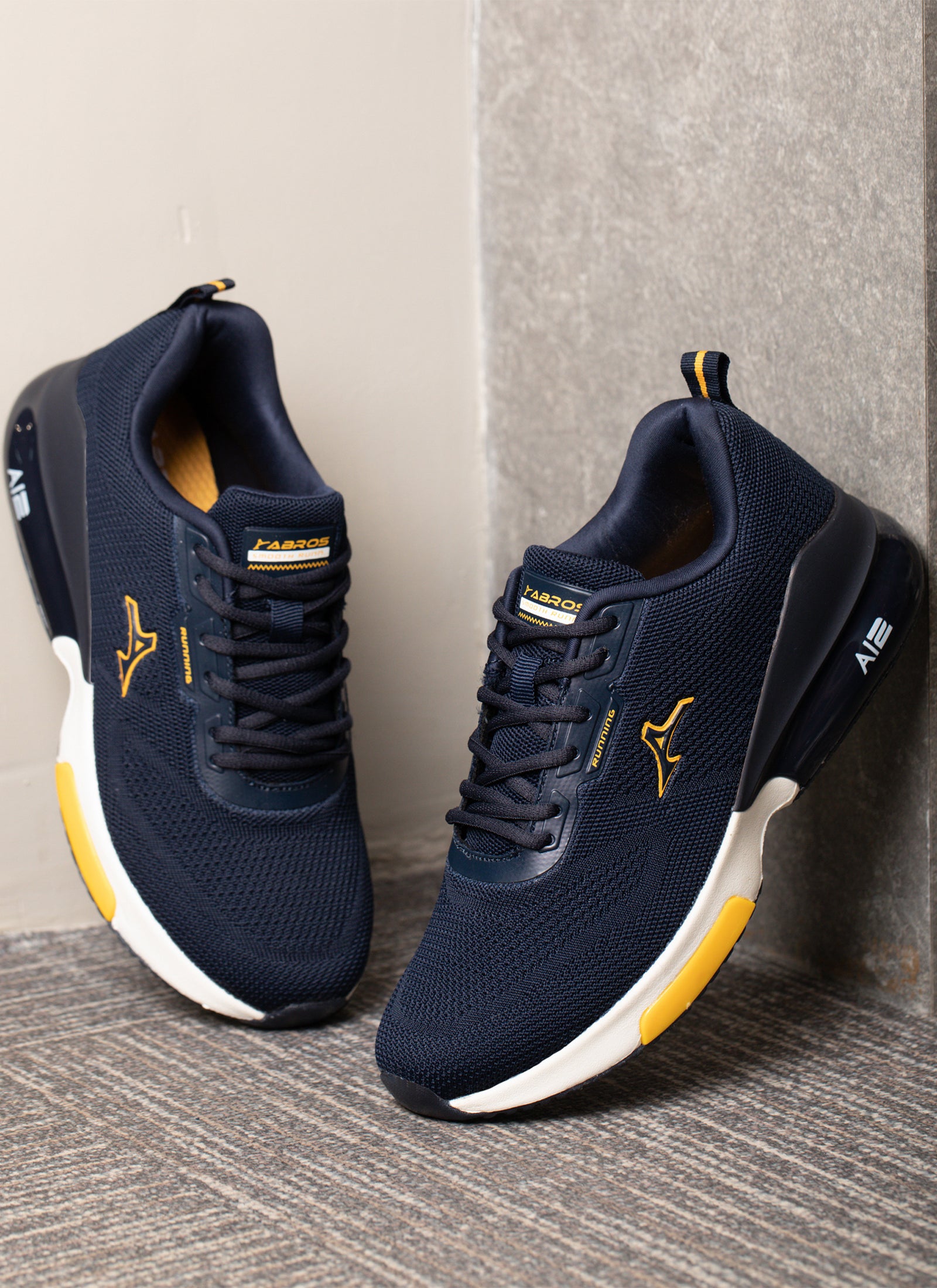 Ai 2-On Sports Shoes For Men