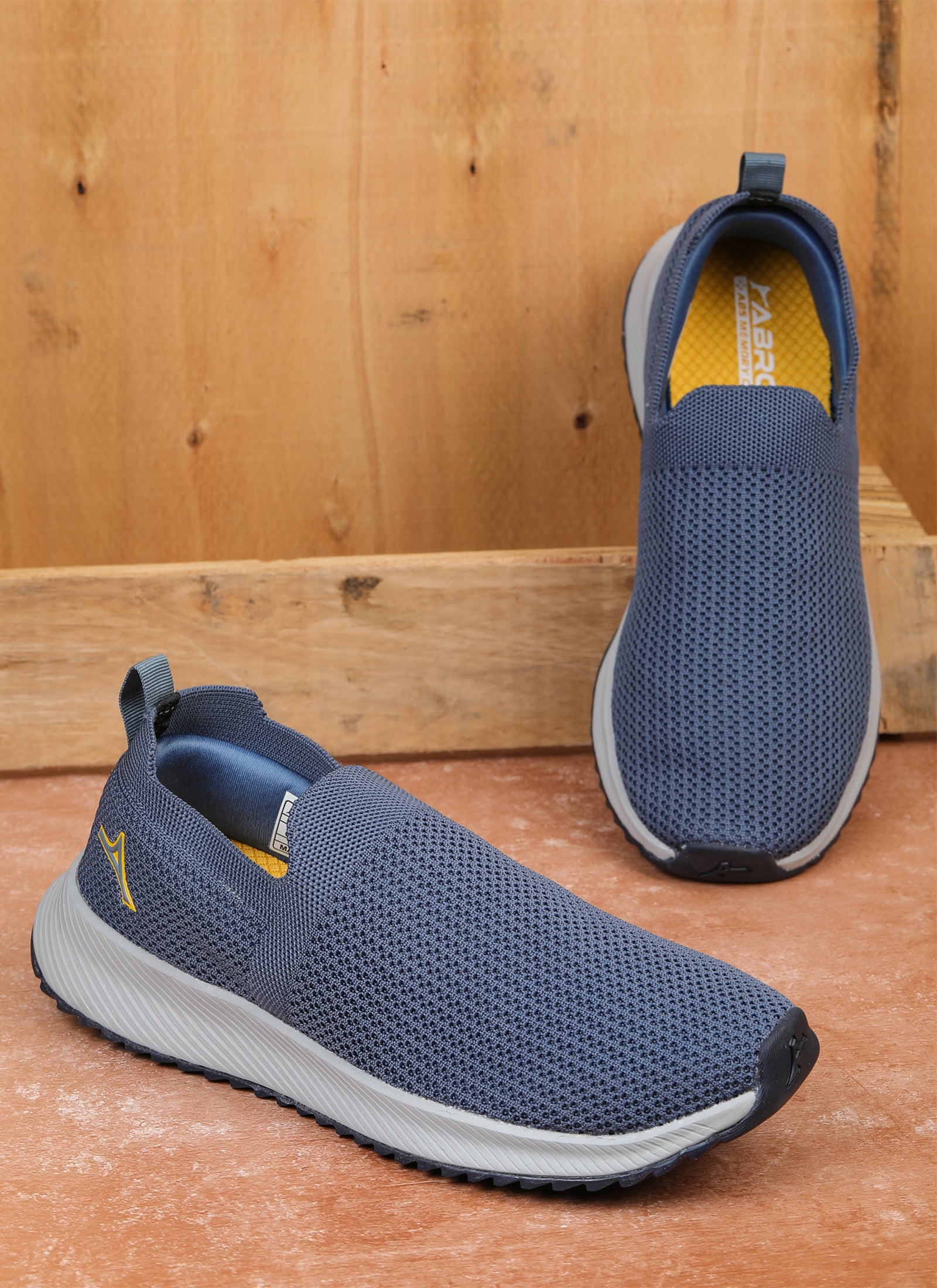 Nimbus Walking Shoes For Men