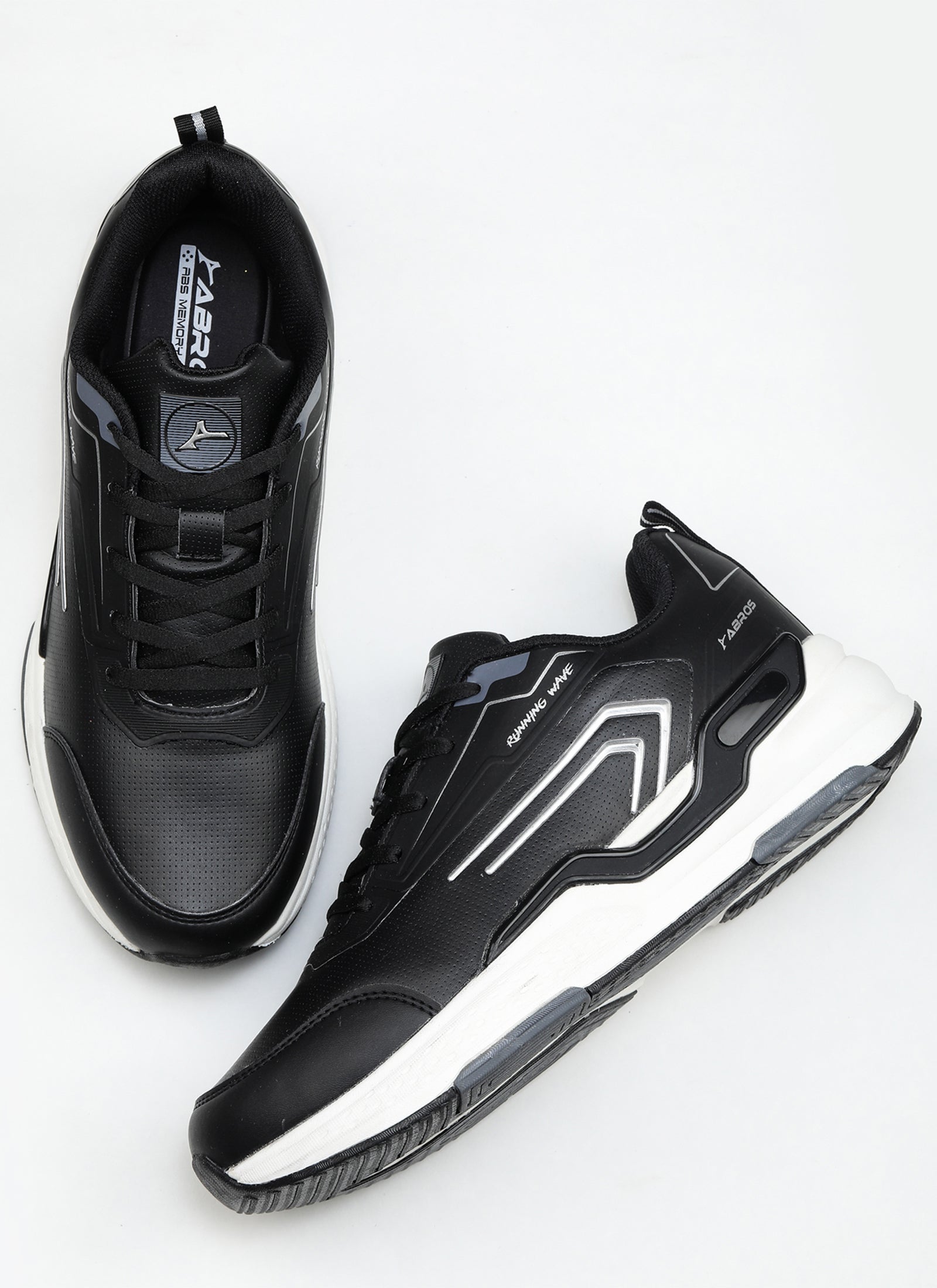 Geralt Sports Shoes For Men