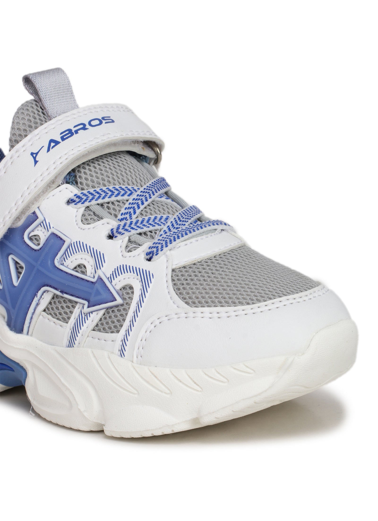 Fastbreak-V Sports Shoes For Kids