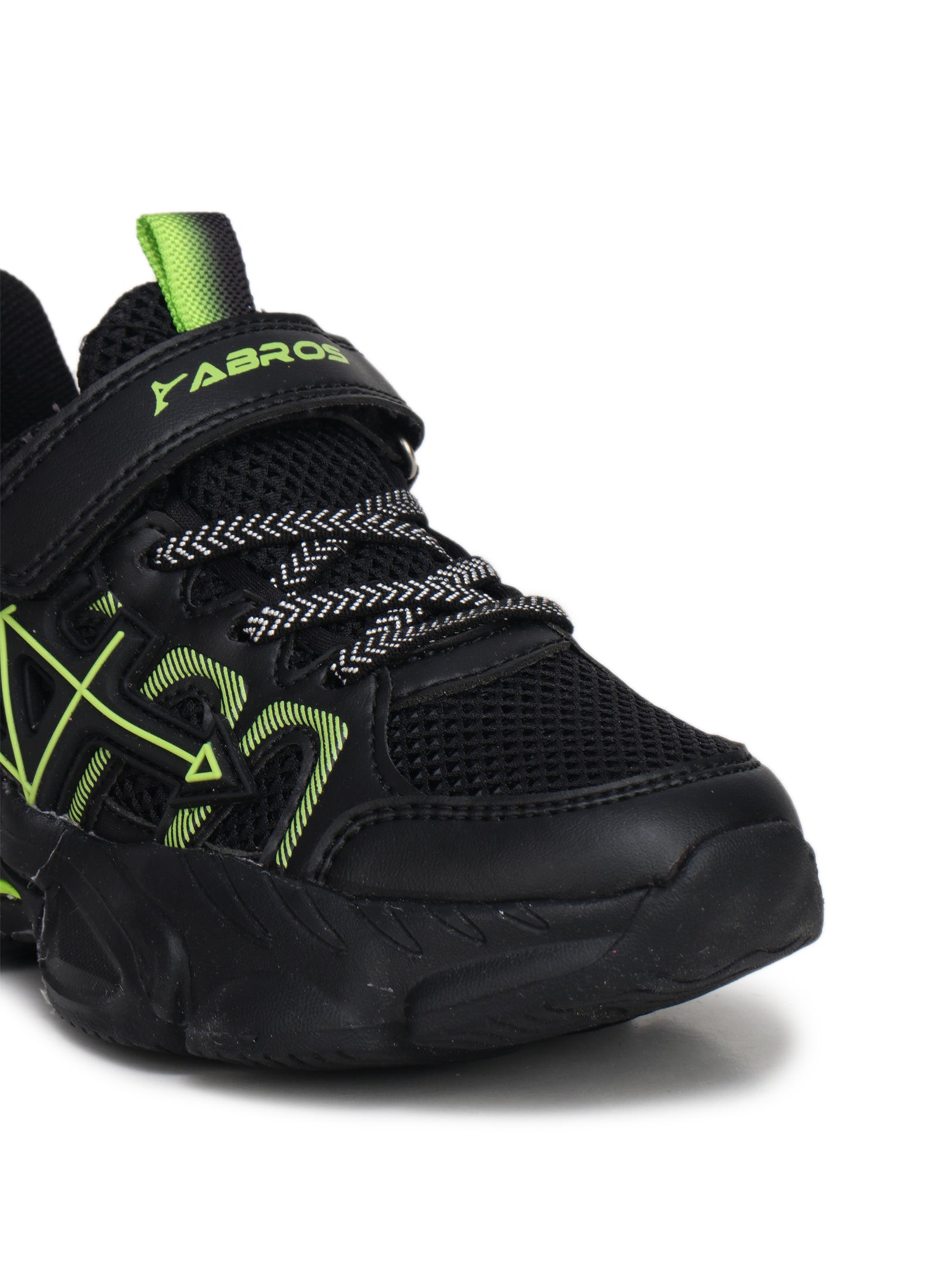 Fastbreak-V Sports Shoes For Kids