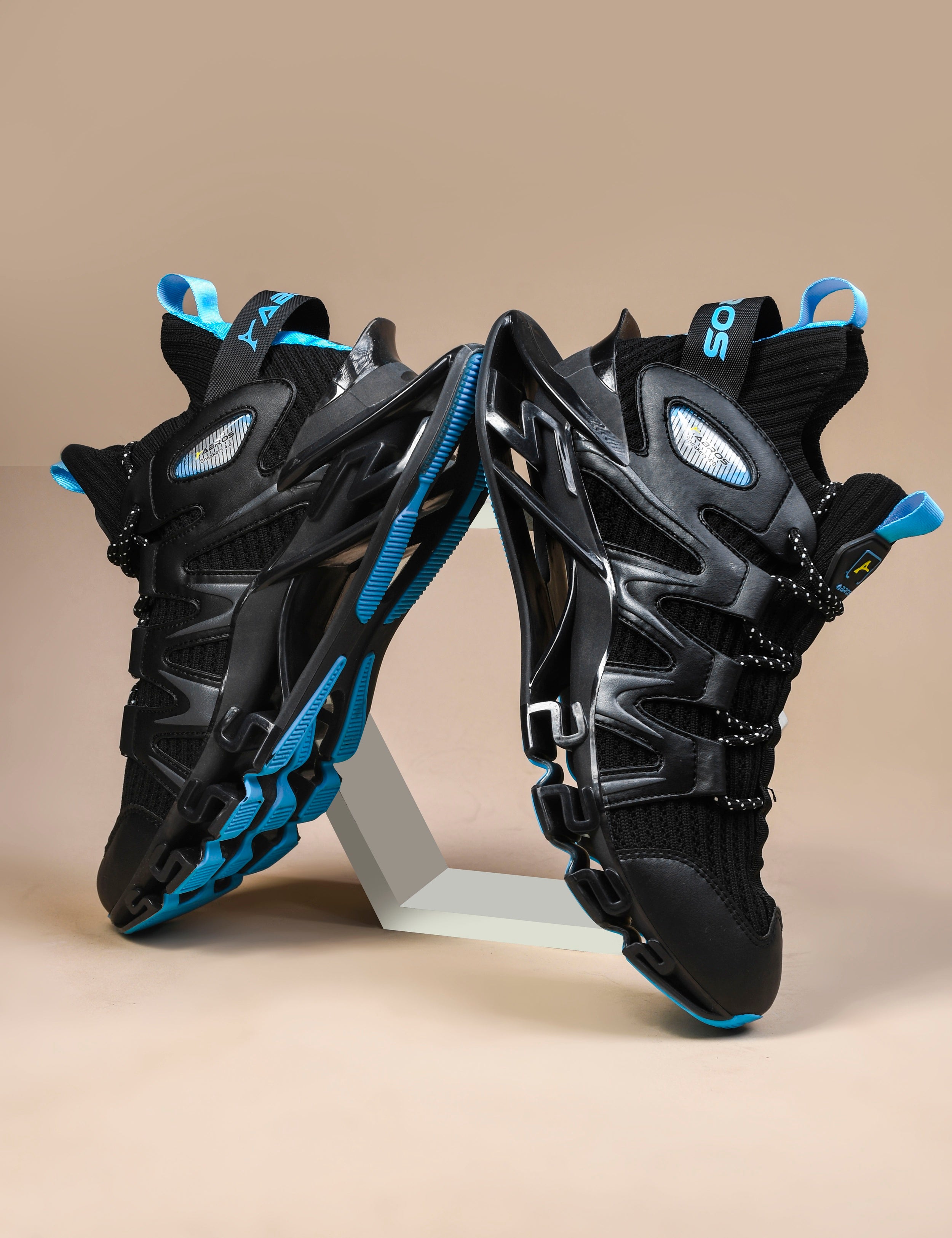 ATOMISED Sneaker For Men