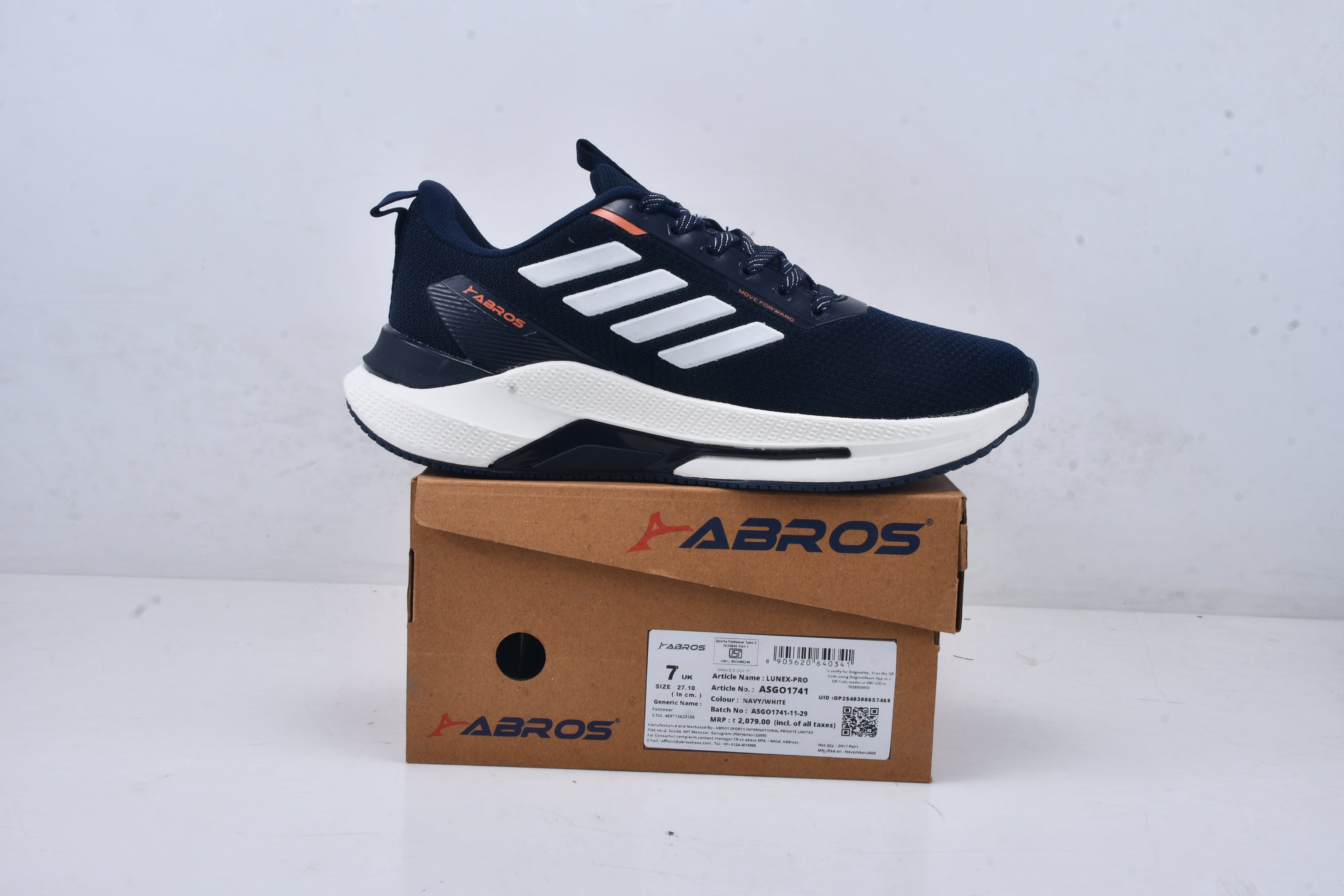 LUNEX-PRO SPORT SHOES