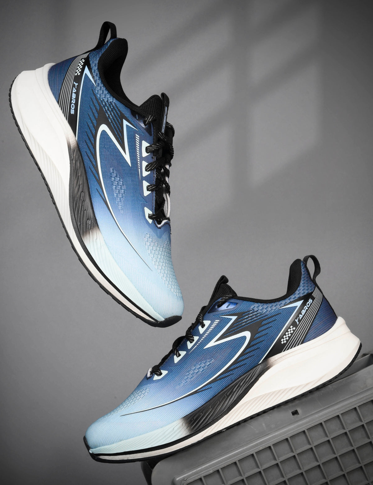 STARHAWK Sports Shoes For Men