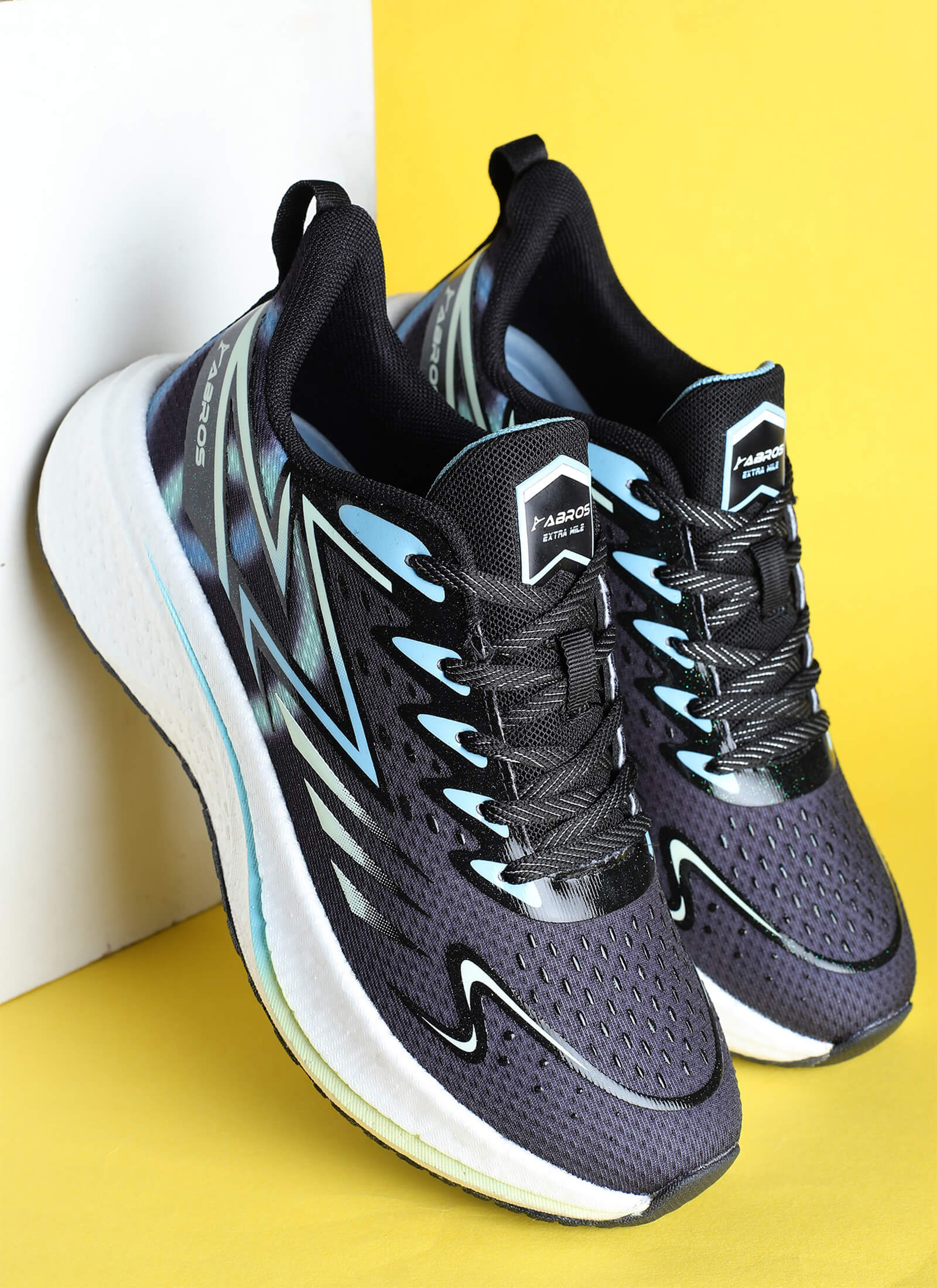 Glint Hyper Beads Sports Shoes for Men