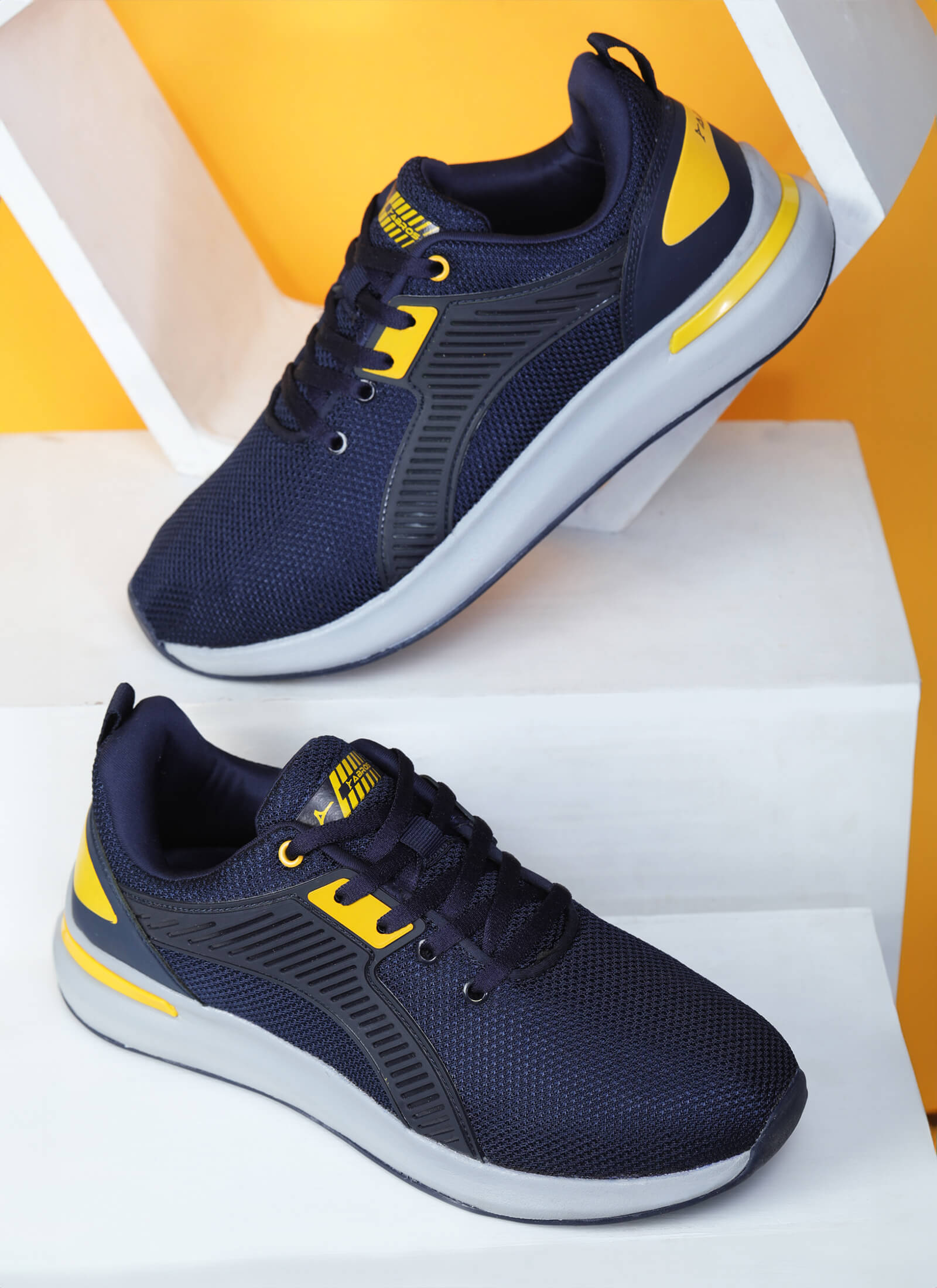 Stoinis-4 Sports Shoes For Men
