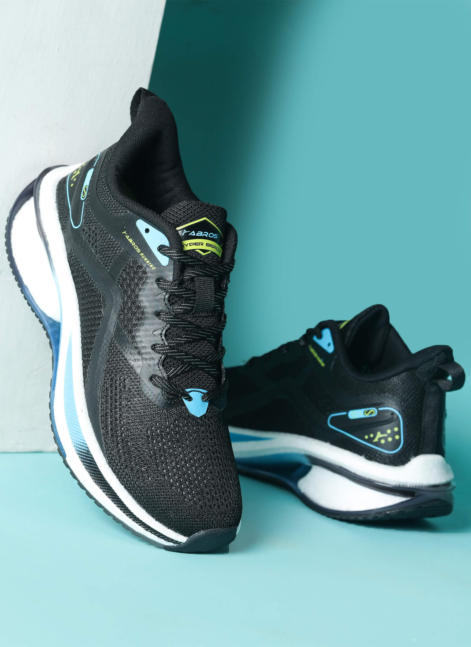 Super Hyper Beads Sports Shoes for Men - Main Image