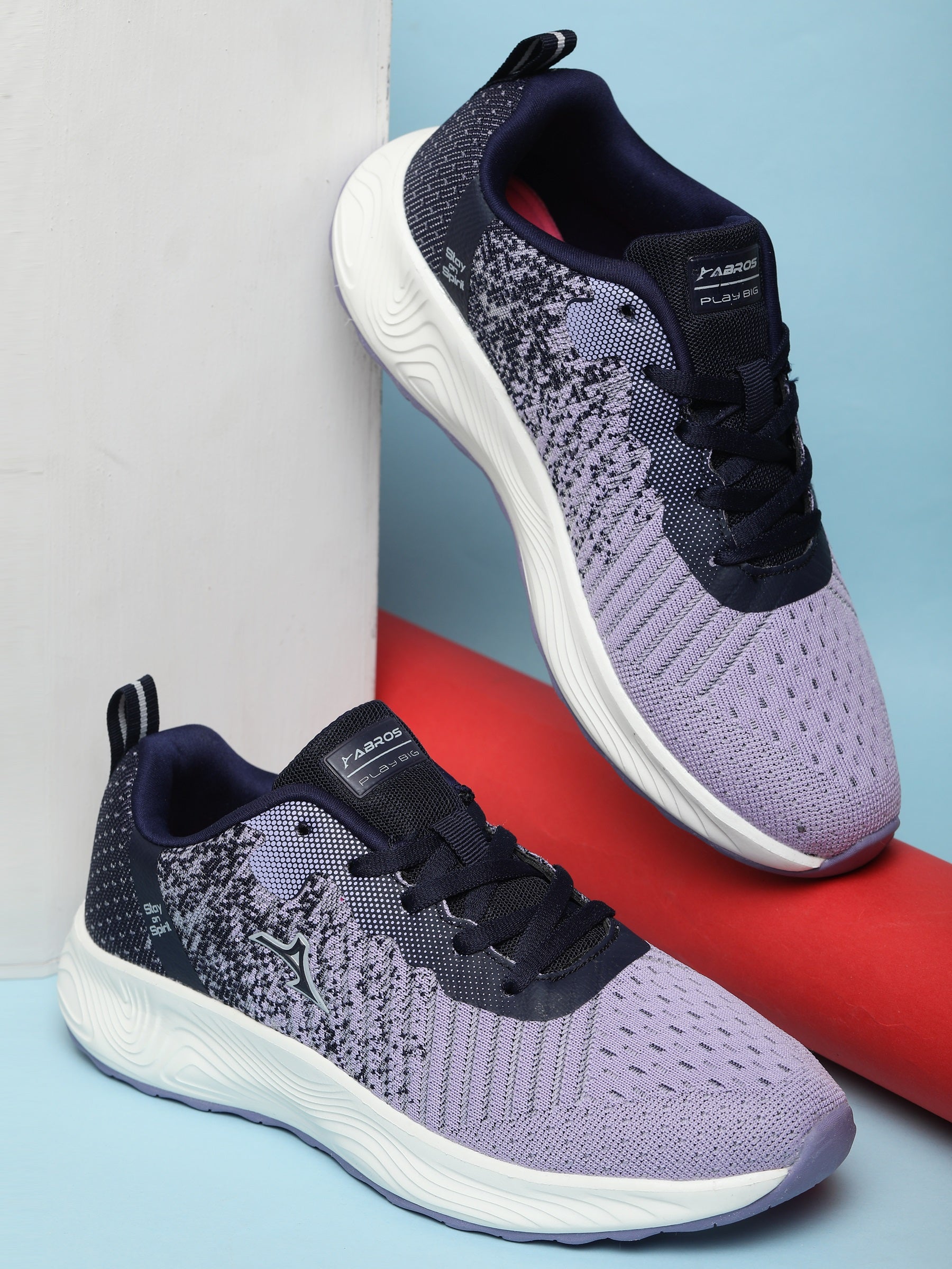 WILLOW SPORTS SHOES FOR WOMEN