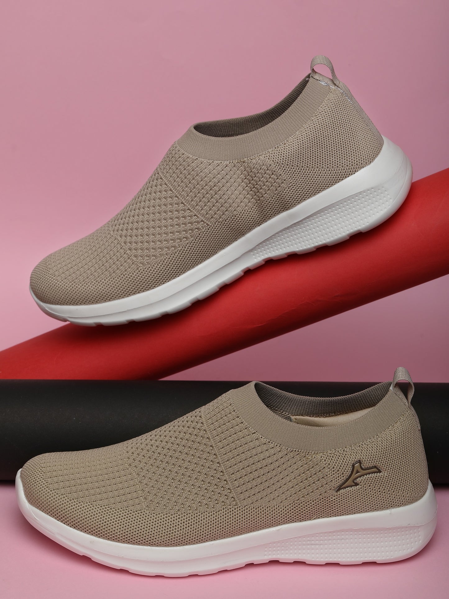 LEVI SPORTS SHOES STUCK ON GENTS