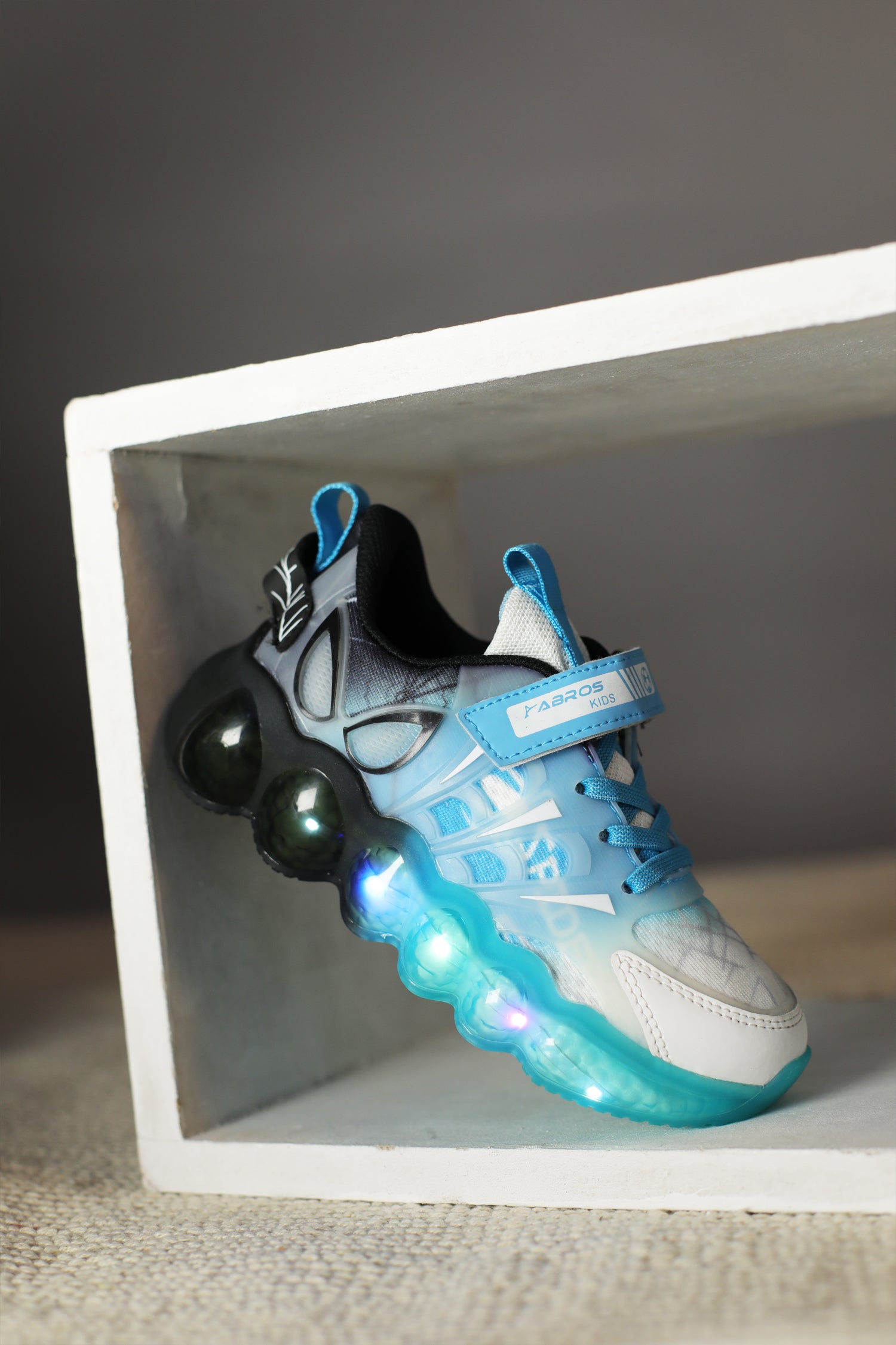 BISMARCK LED Sports Shoes For Kids