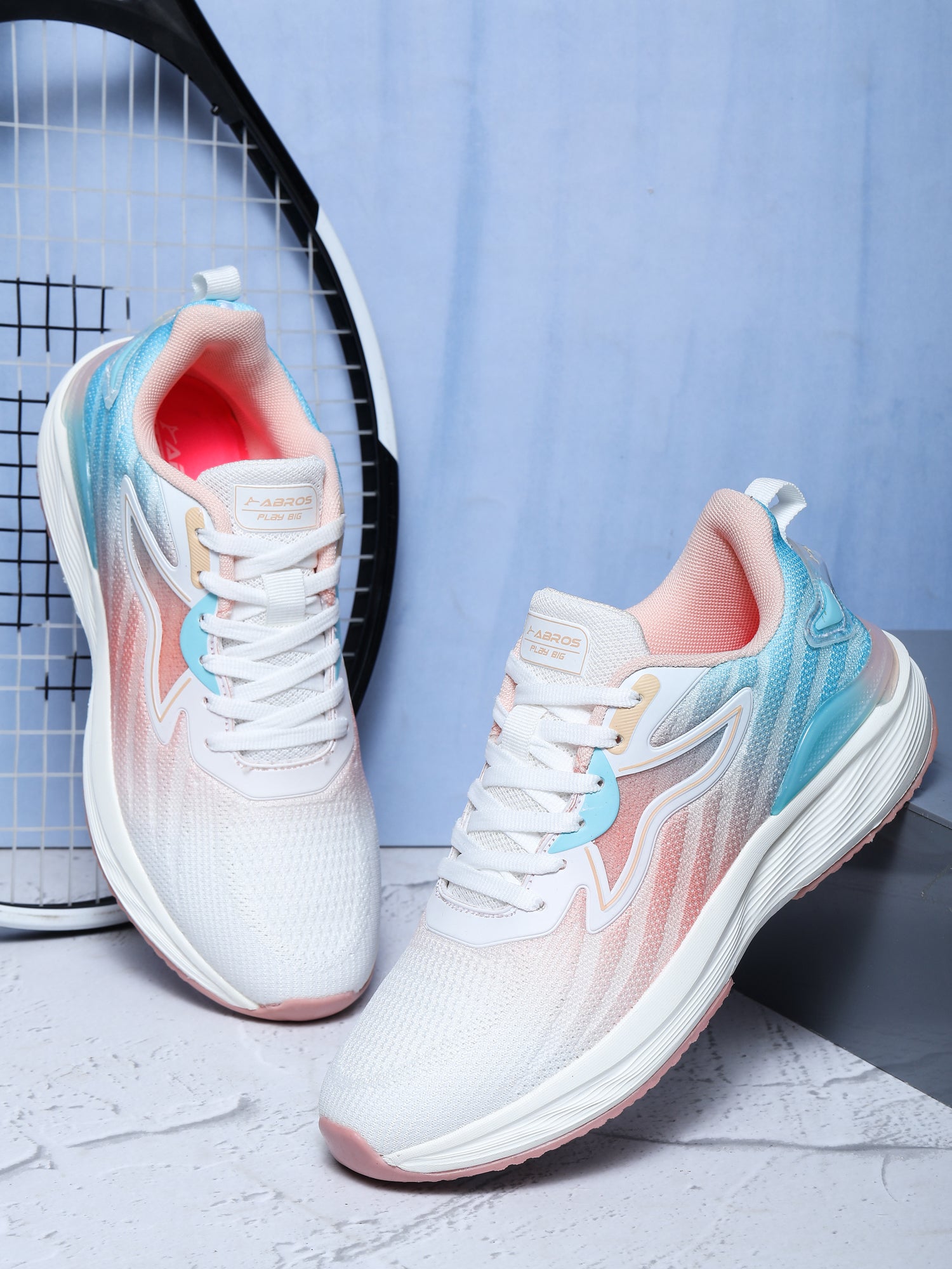 SHIRA Sports Shoes For Women