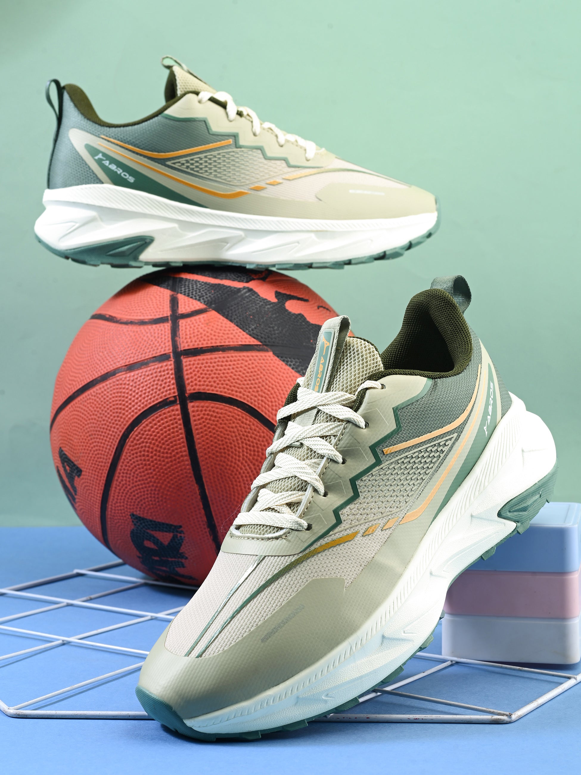 LUNO Sports Shoes For Men