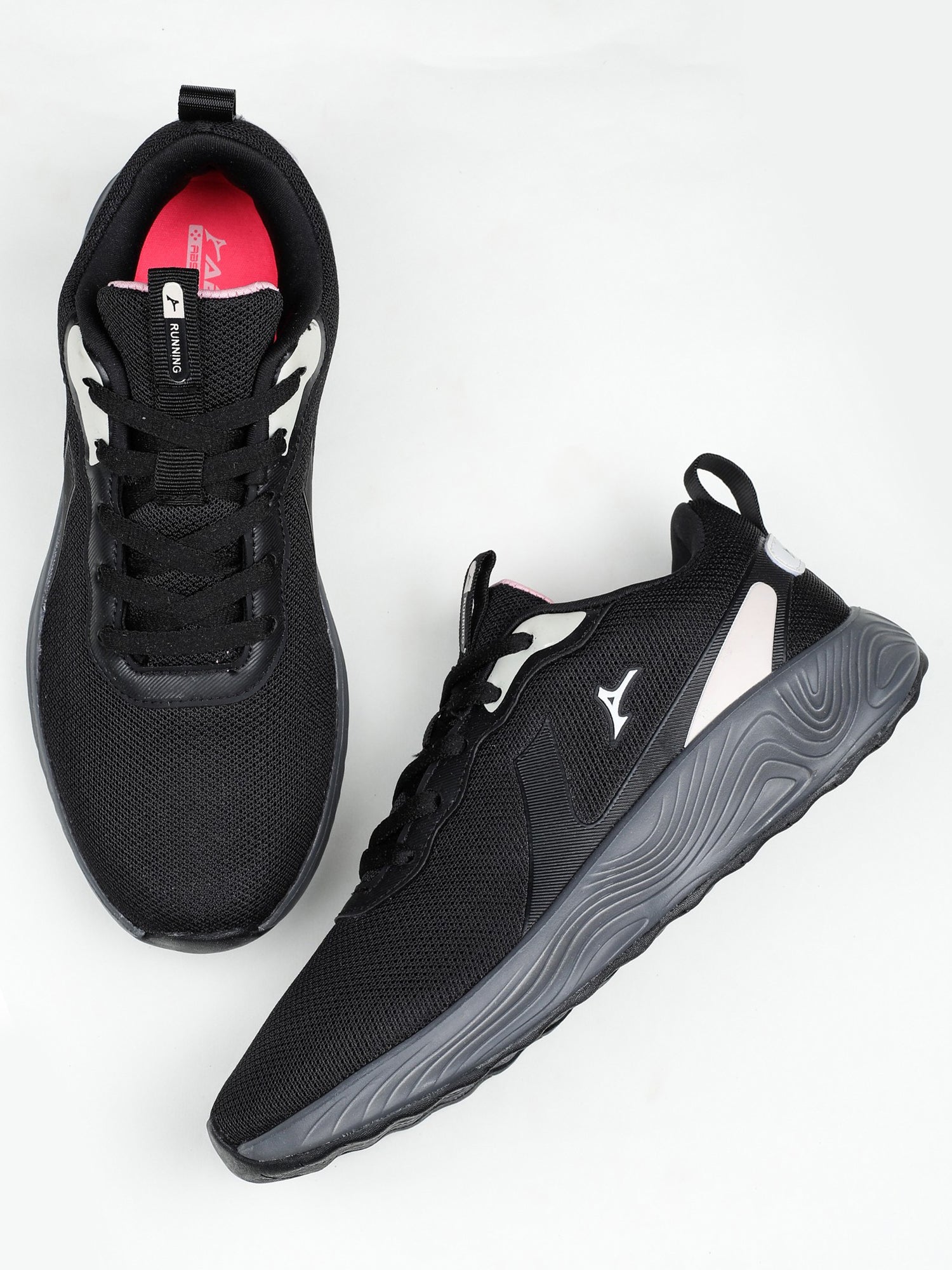 SUZIE Sports Shoes For Women