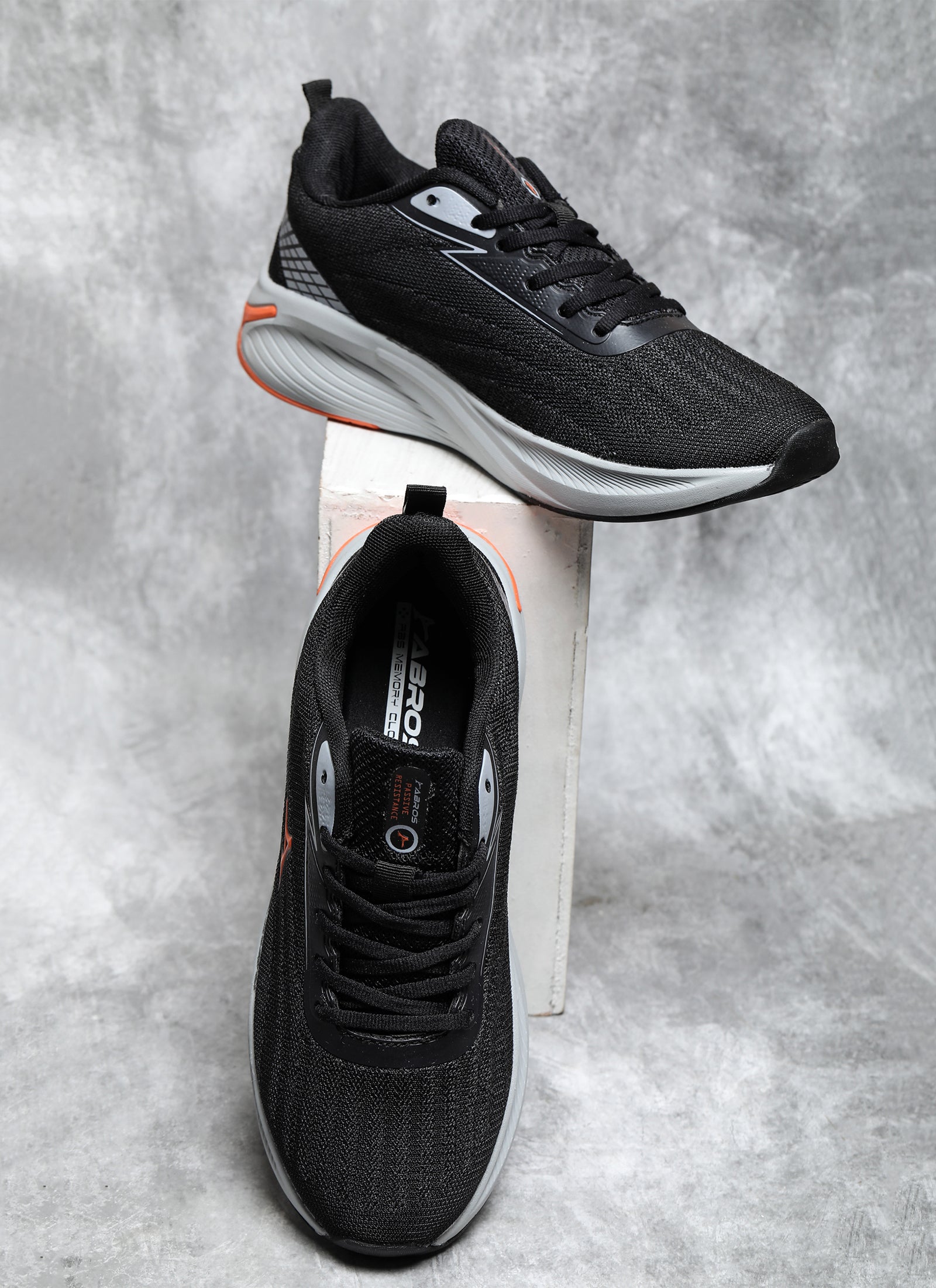 Slayer-On Sports Shoes For Men