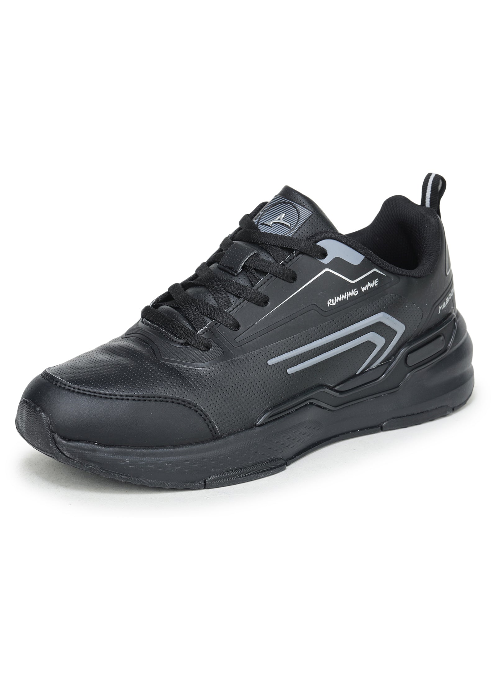 Geralt Sports Shoes For Men