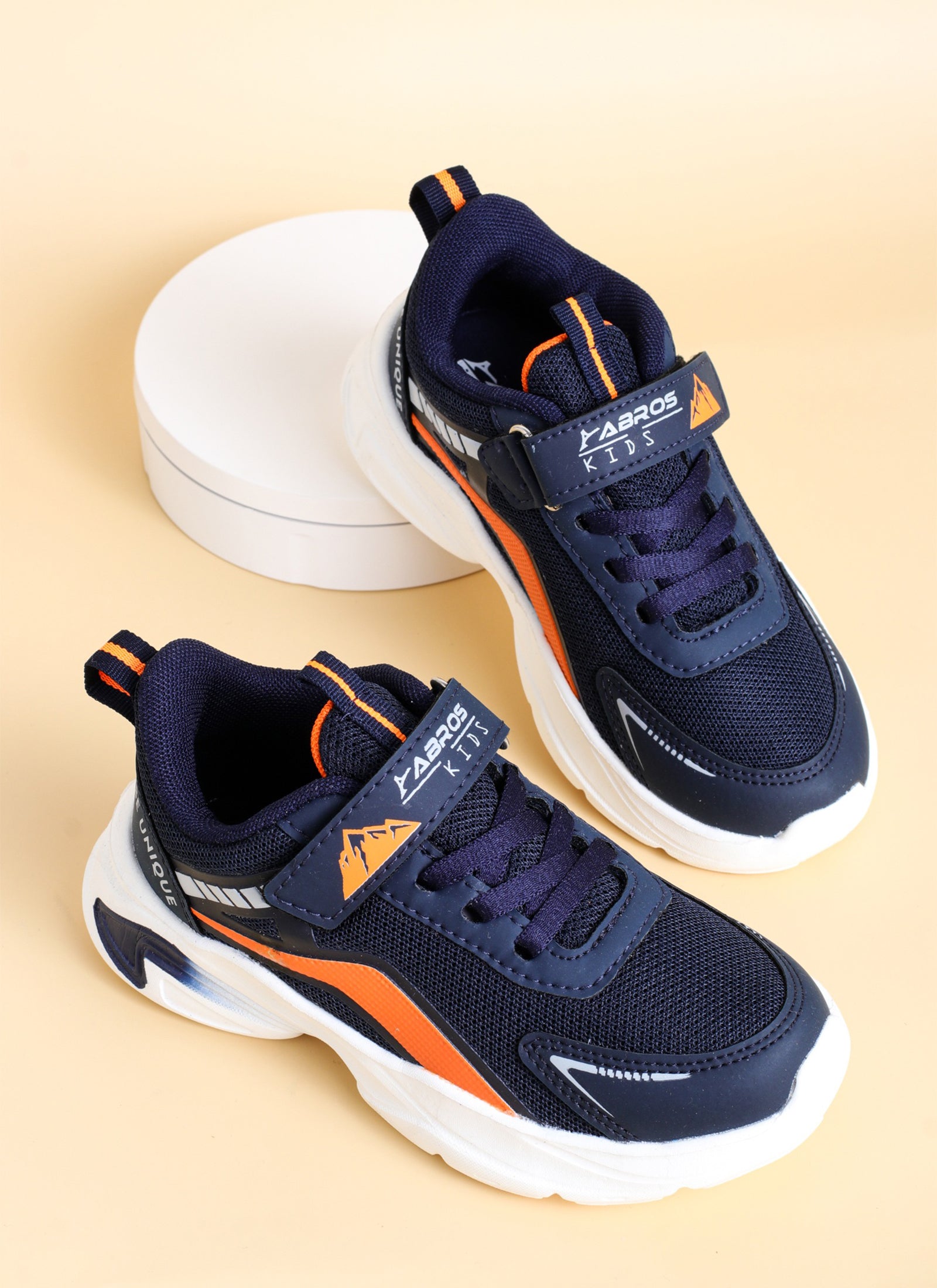 Netmaster-V Sports Shoes For Kids