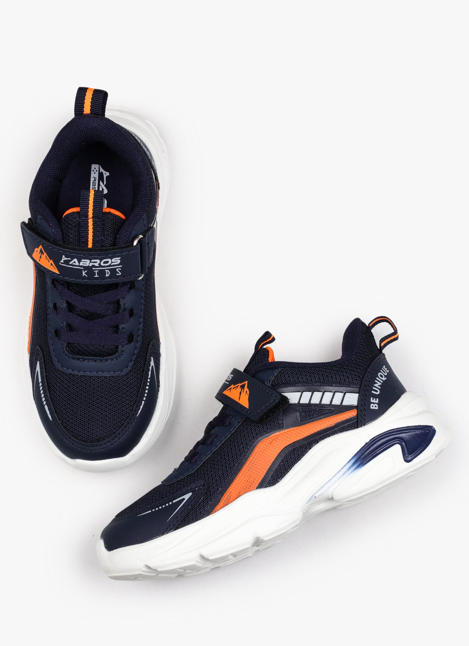 Netmaster-V Sports Shoes For Kids
