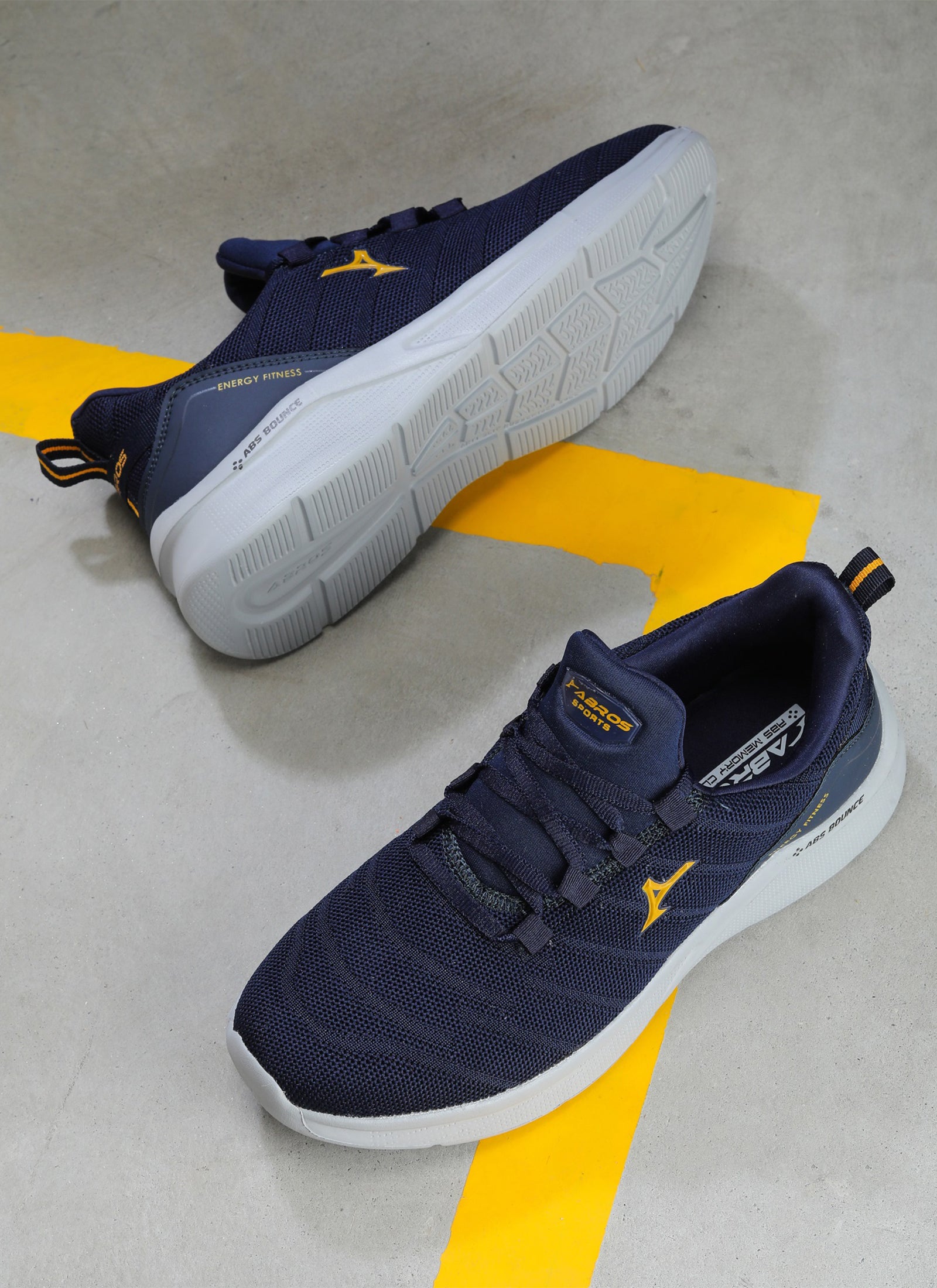 Oakland-N Sports Shoes for Men