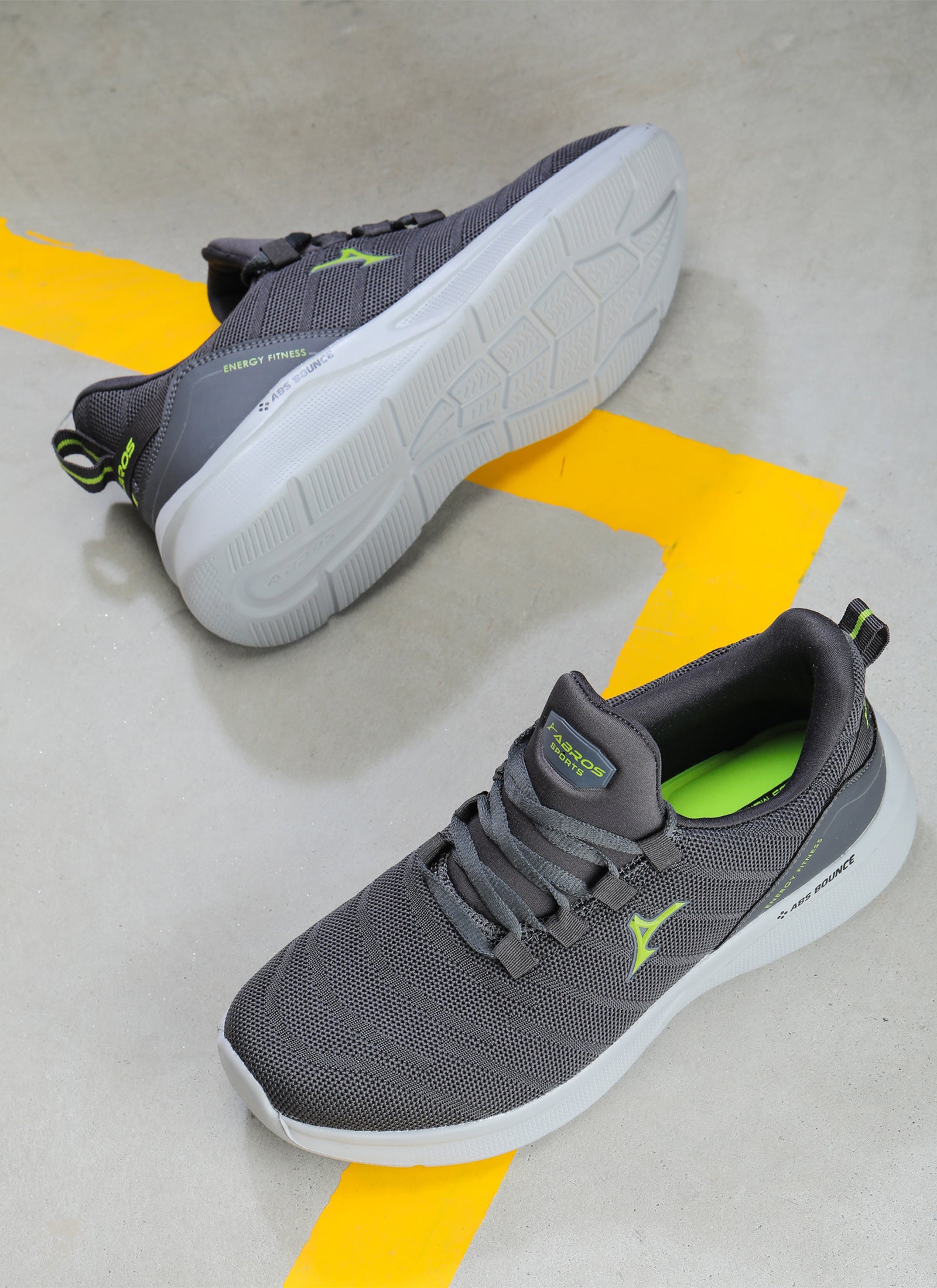 Oakland-N Sports Shoes for Men