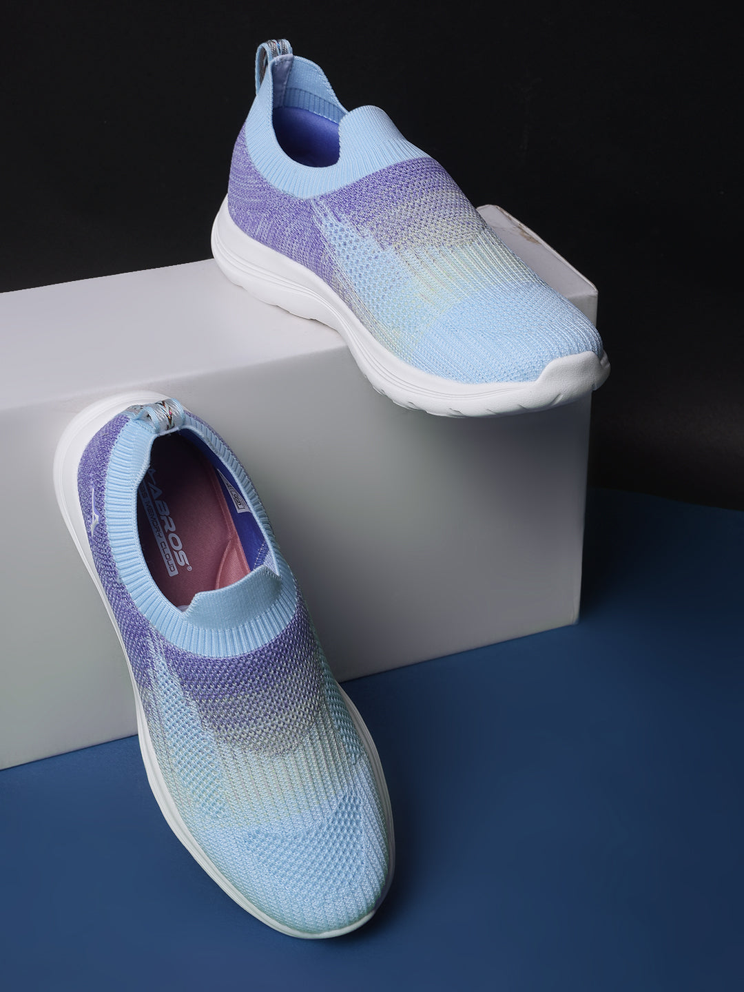 SIERRA Sports Shoes For Women