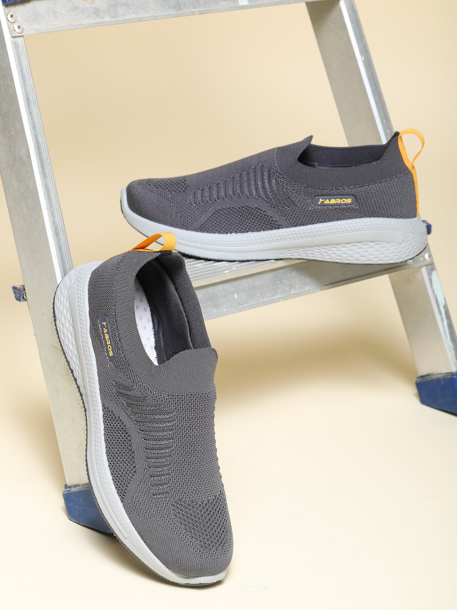 ELIO SPORTS-SHOES FOR MEN