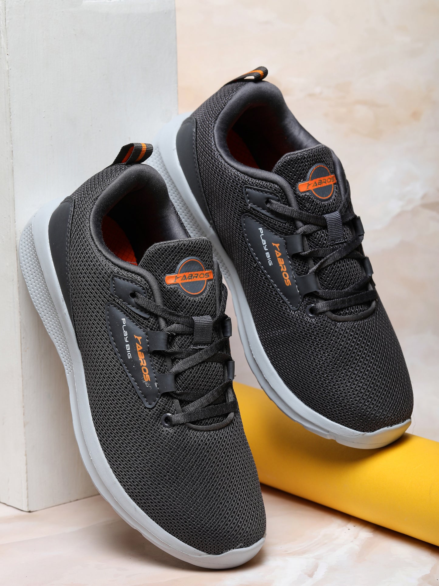 ASHTON SPORTS SHOES STUCK ON GENTS